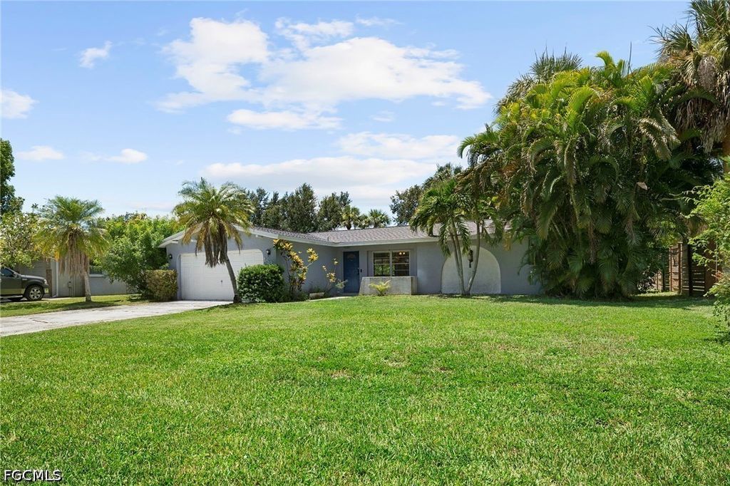 1583 Sunkist Way, FORT MYERS