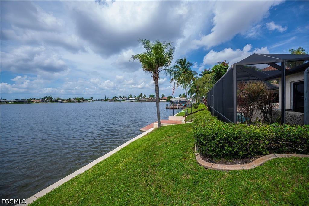 412 Cape Coral Pkwy W, CAPE CORAL