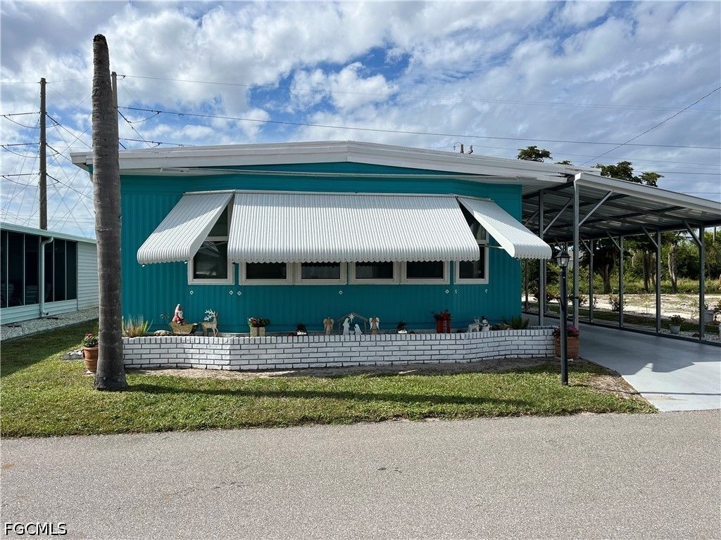 16021 Citron Way, North Fort Myers