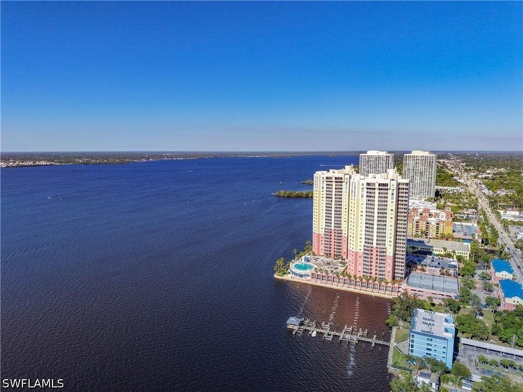 2745 1st St 1106, Fort Myers