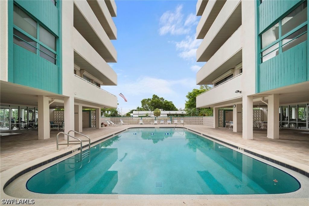 4807 Sunset Ct 405, Cape Coral