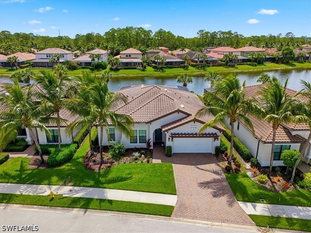 4559 Tamarind Way, Naples