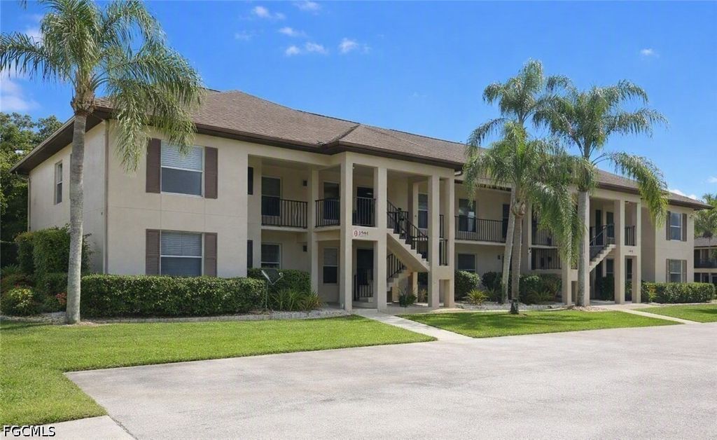 5735 Foxlake Dr 8, NORTH FORT MYERS