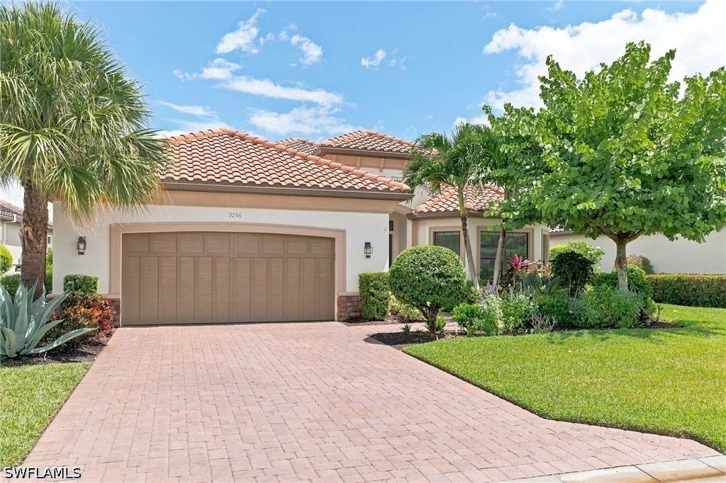 9256 Rialto Ln, NAPLES