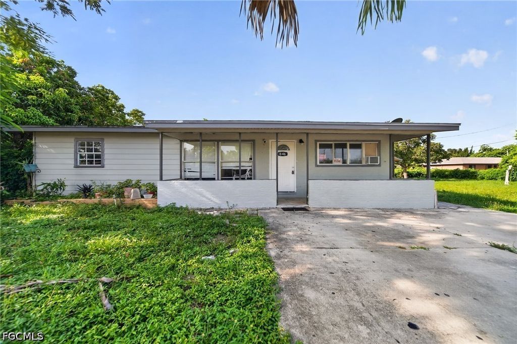 1846 Maple Dr, FORT MYERS