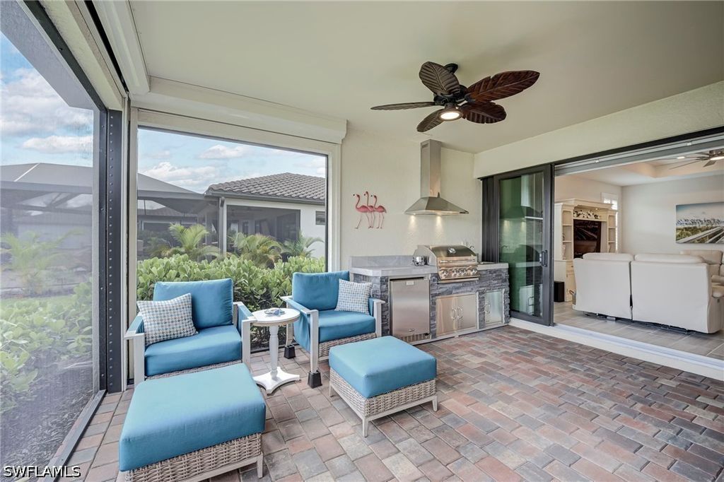 6229 Harmony Dr, Ave Maria