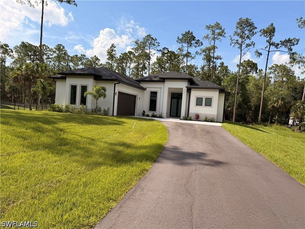 3359 6th Ave Se, Naples