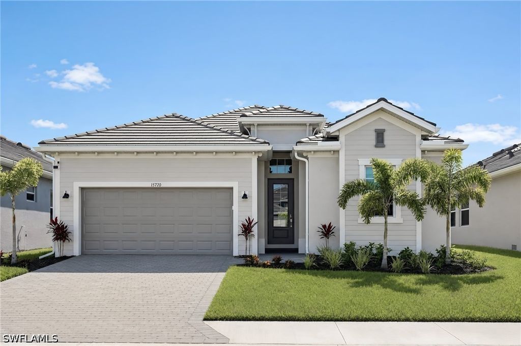 15720 Raveneli Ct, Fort Myers