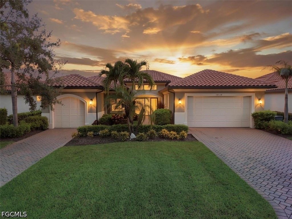 10120 Belcrest Blvd, Fort Myers