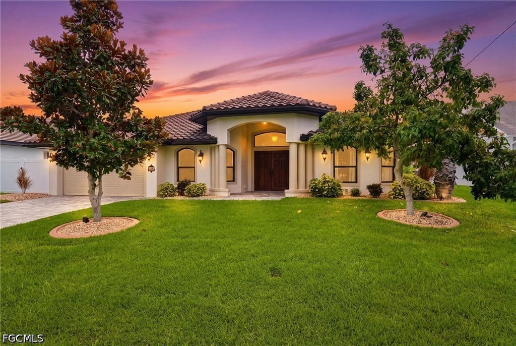 3221 Se 10th Ave, Cape Coral