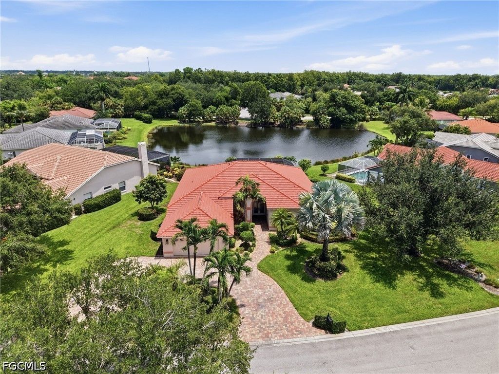 8861 Creek Run Dr, Bonita Springs