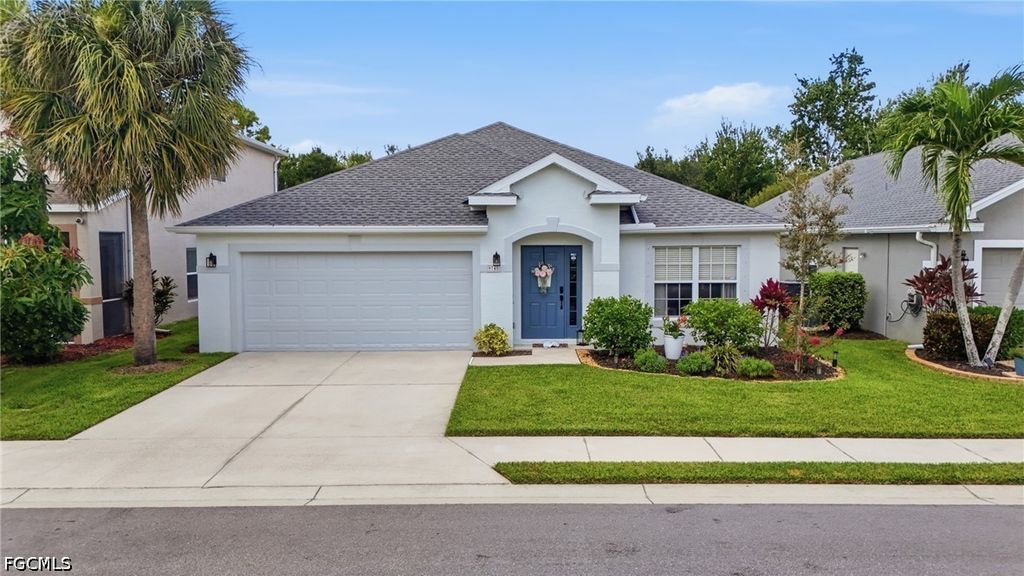 9740 Gladiolus Bulb Loop, Fort Myers