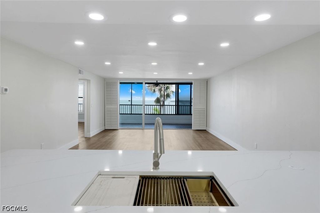 15021 Punta Rassa Rd 401, FORT MYERS