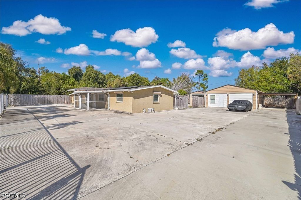 101 Lucille Ave, FORT MYERS