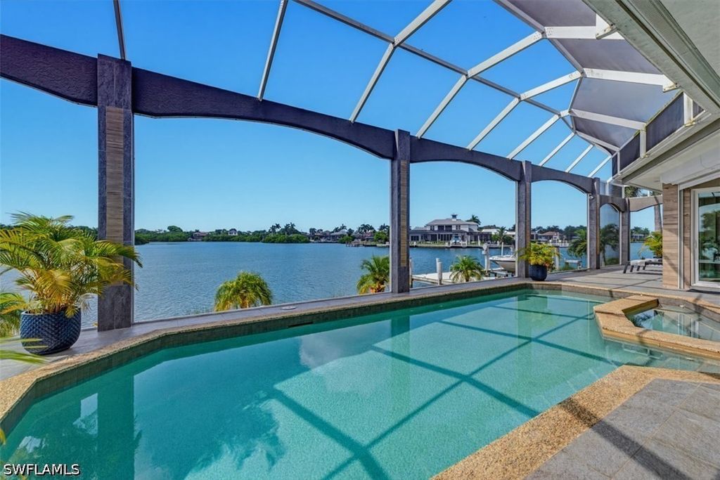 124 Stillwater Ct, Marco Island