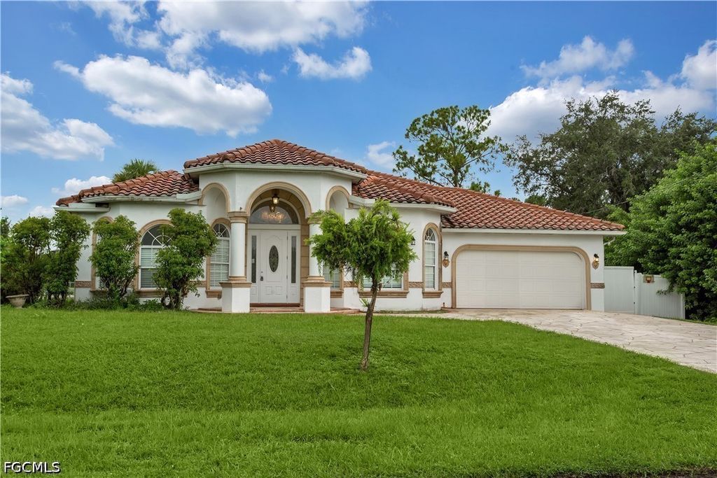 3705 Kilarney St, Fort Myers