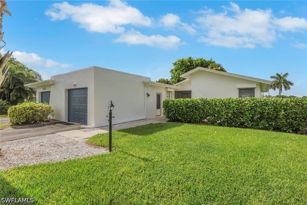 4133 Lakewood Blvd E27, Naples
