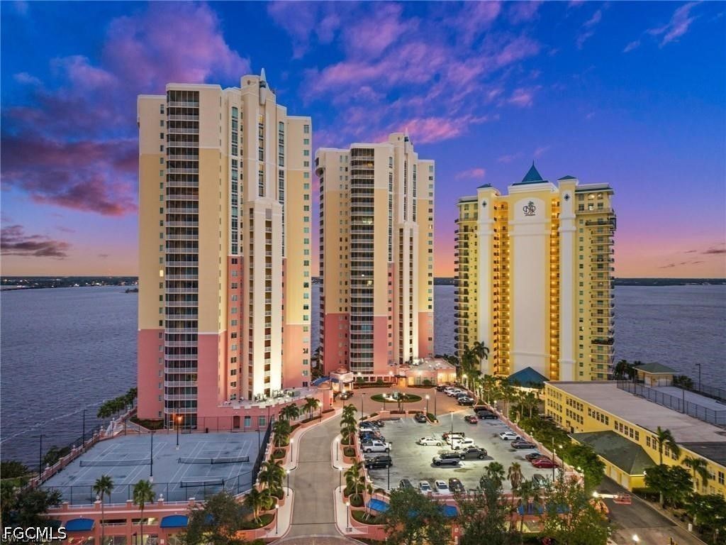 2743 1st St 305, Fort Myers