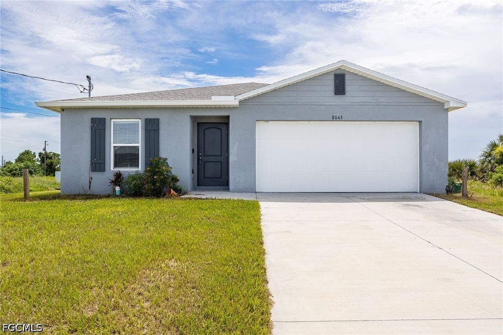 8043 Mangrove Cir, LABELLE