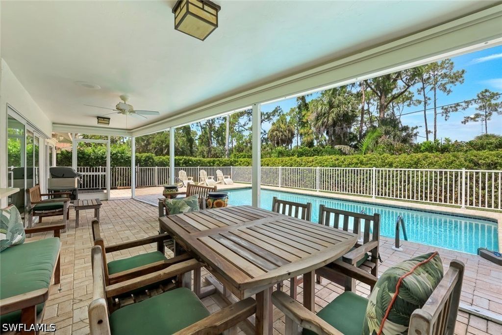 1839 Imperial Golf Co Blvd, NAPLES