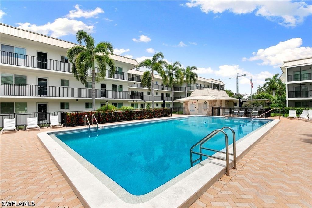 766 Central Ave 119, NAPLES
