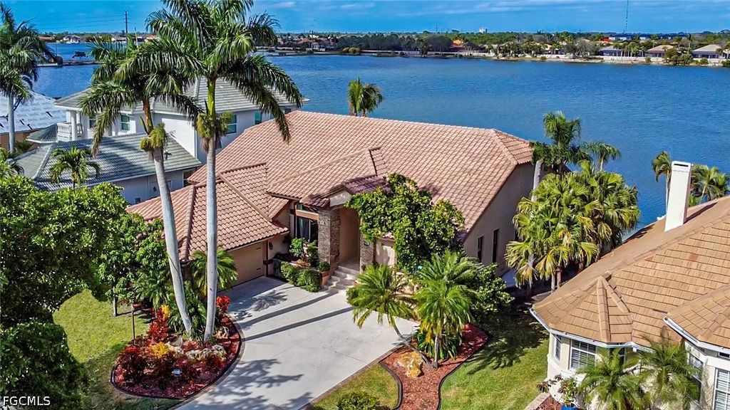 5160 Harborage Dr, FORT MYERS