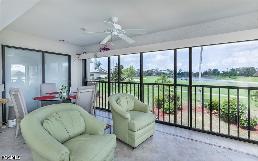 5825 Trailwinds Dr 425, FORT MYERS