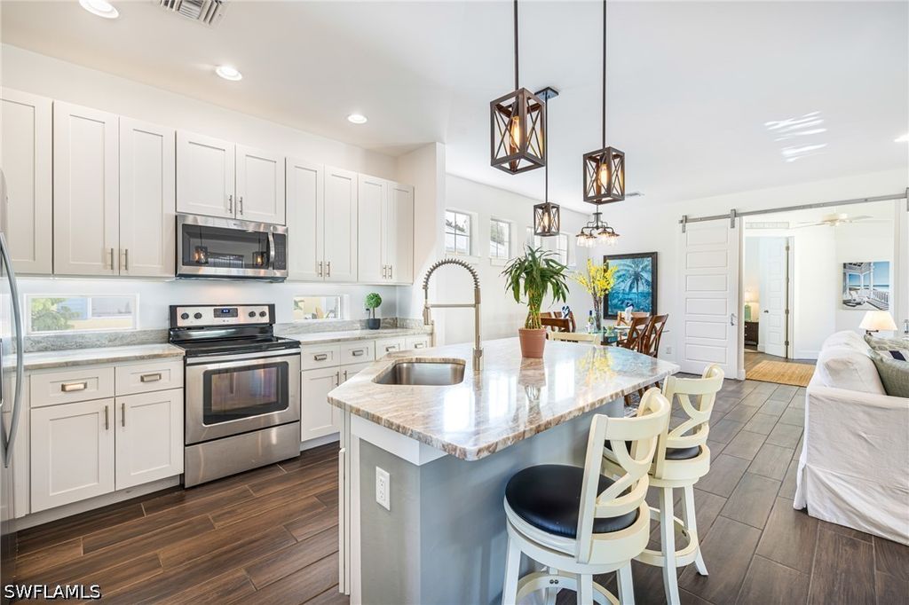 2974 Van Buren Ave, Naples