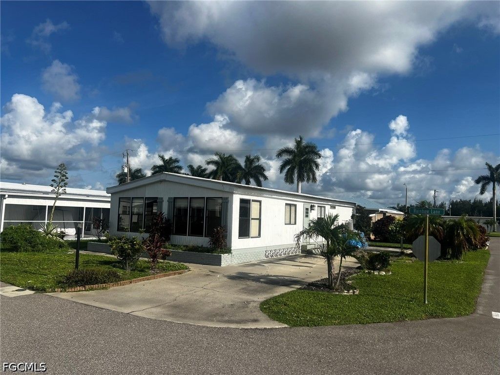 3357 Rainbow Ln, North Fort Myers