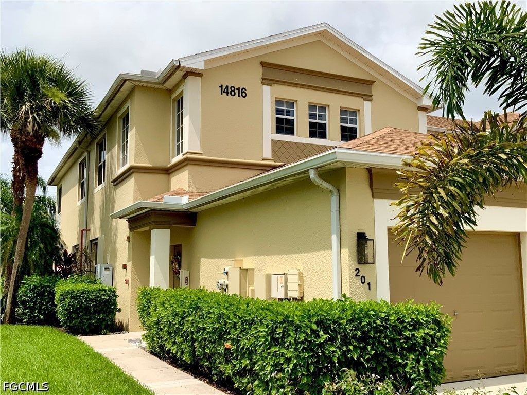 14816 Calusa Palms Dr 201, Fort Myers