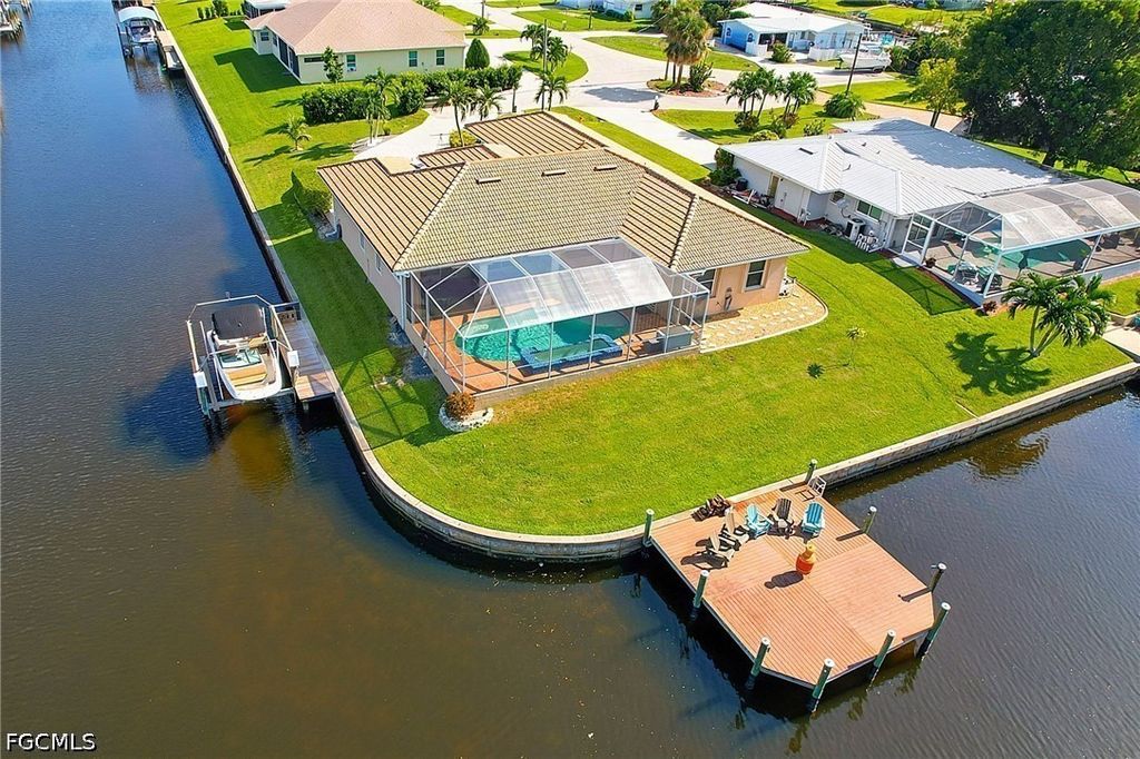 3126 Se 17th Ave, Cape Coral