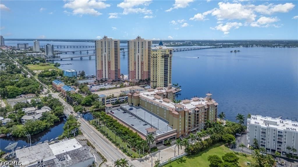 2825 Palm Beach Blvd 614, Fort Myers