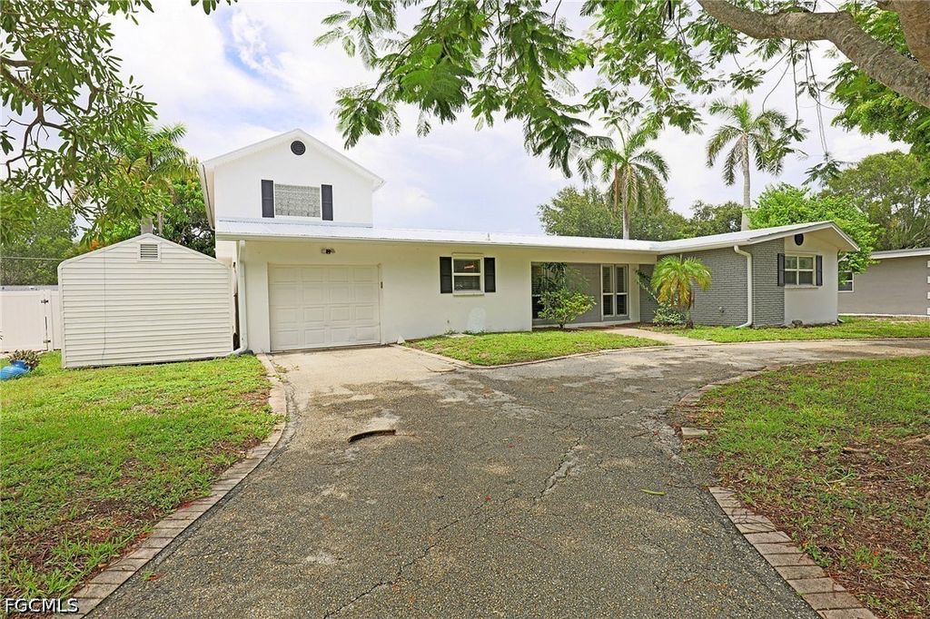 1353 Stadler Dr, Fort Myers