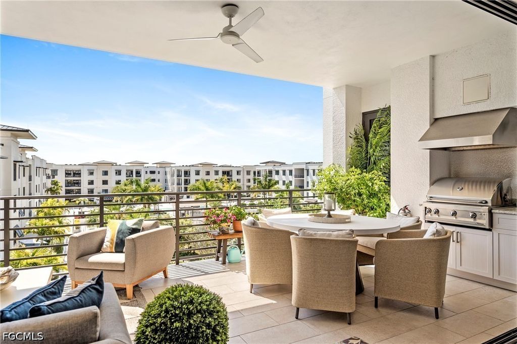 1125 Central Ave 560, NAPLES