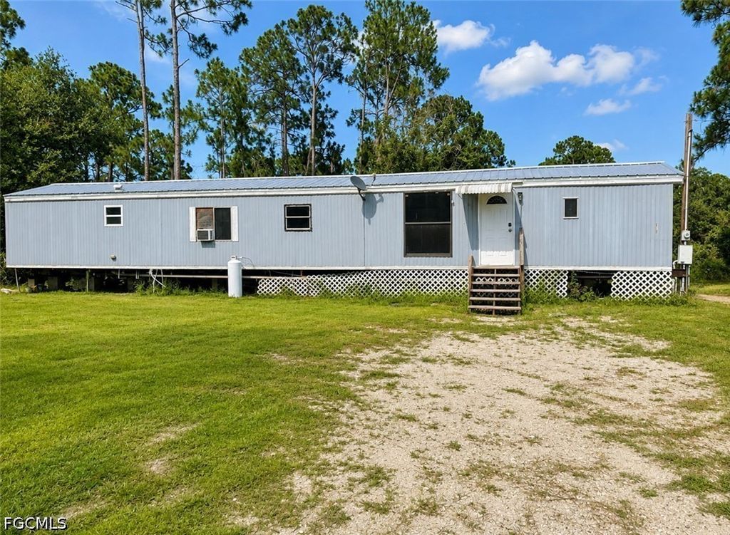 735 S Trebol St, CLEWISTON