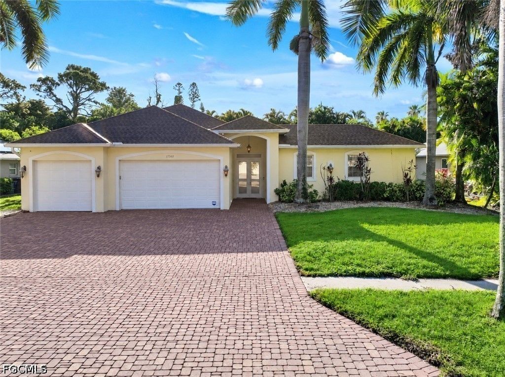 13760 Willow Bridge Dr, North Fort Myers