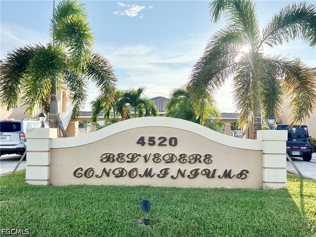 4520 Skyline Blvd 207, CAPE CORAL