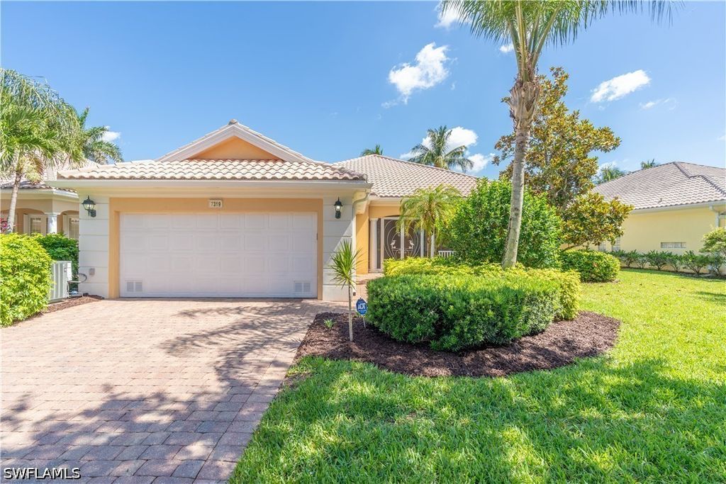 7319 Donatello Ct, NAPLES