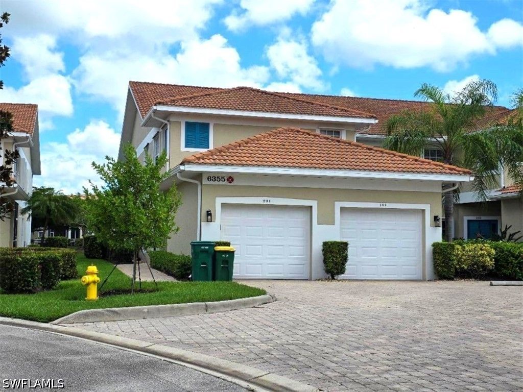 6355 Lexington Ct 201, Naples