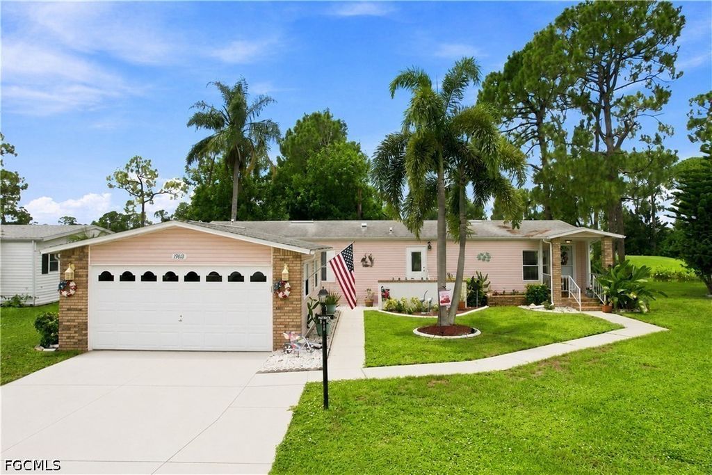 19813 Eagle Trace Ct, NORTH FORT MYERS