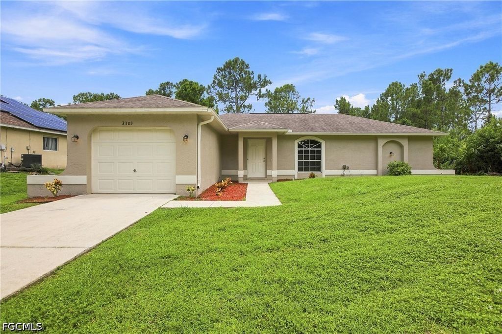 3303 23rd St W, Lehigh Acres