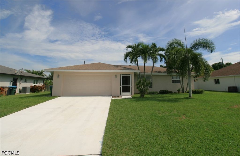1421 Se 36th St, Cape Coral