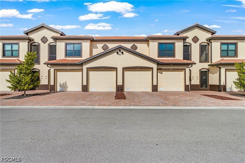 1803 Samantha Gayle Way 109, Cape Coral