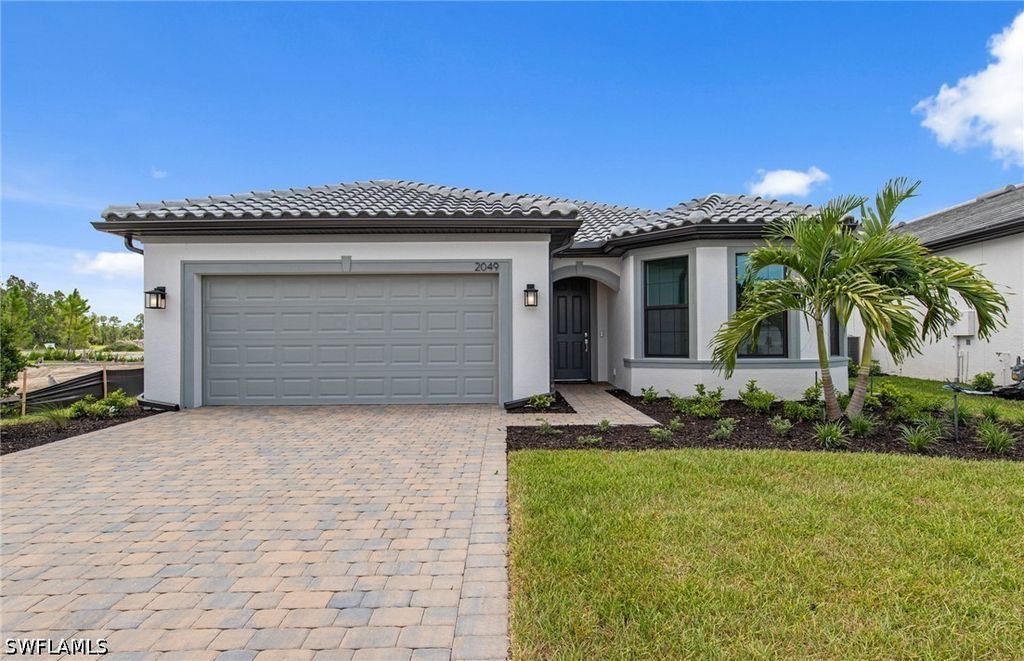 2049 Terreno Blvd, Naples