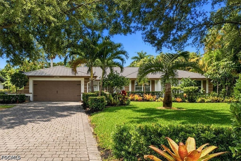 1364 Shadow Ln, Fort Myers