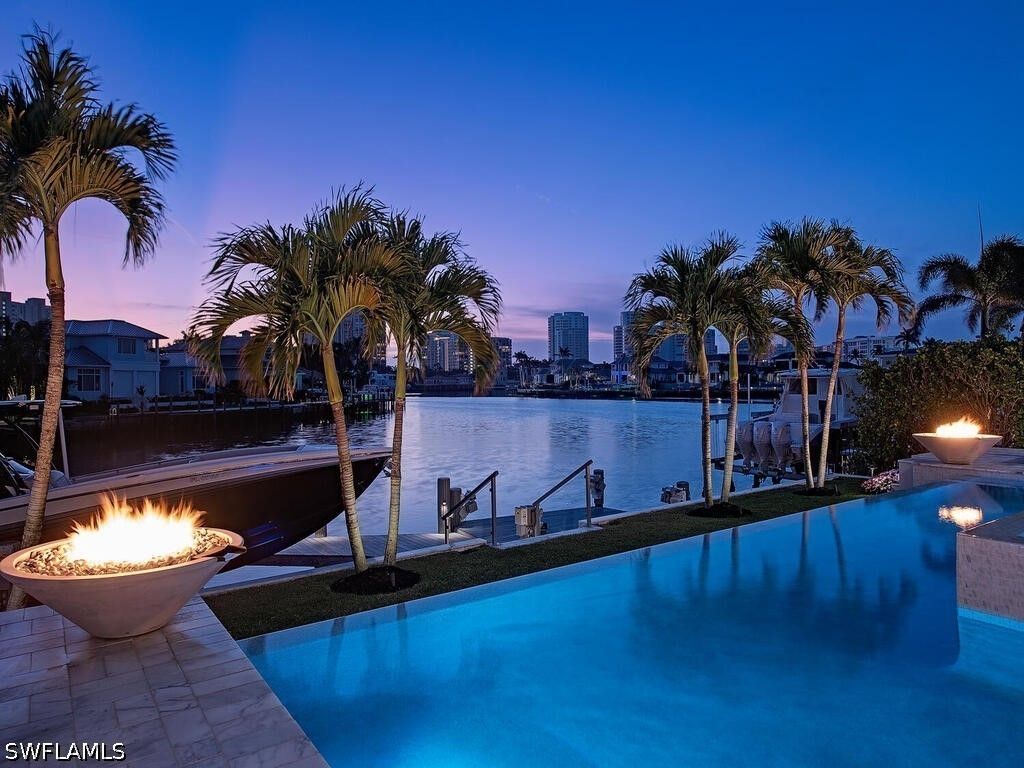3801 Crayton Rd, NAPLES