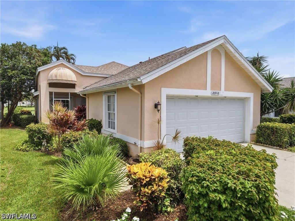 20918 Country Barn Dr, ESTERO