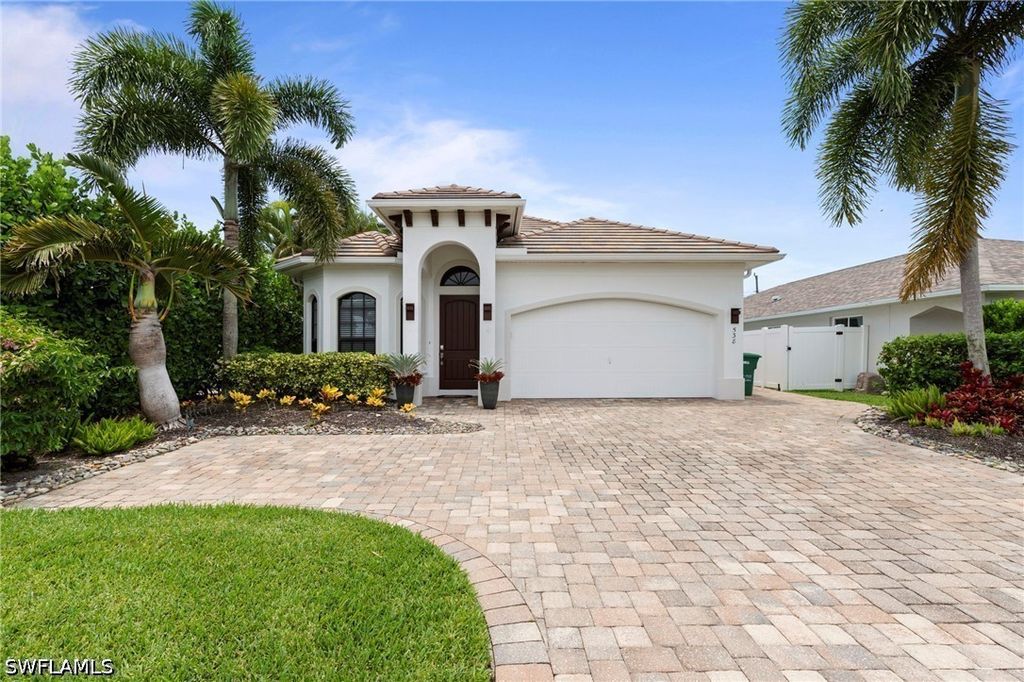 538 104th Ave N, Naples