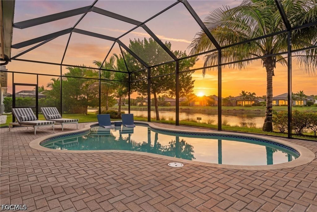 11523 Jacaranda Dr, Naples
