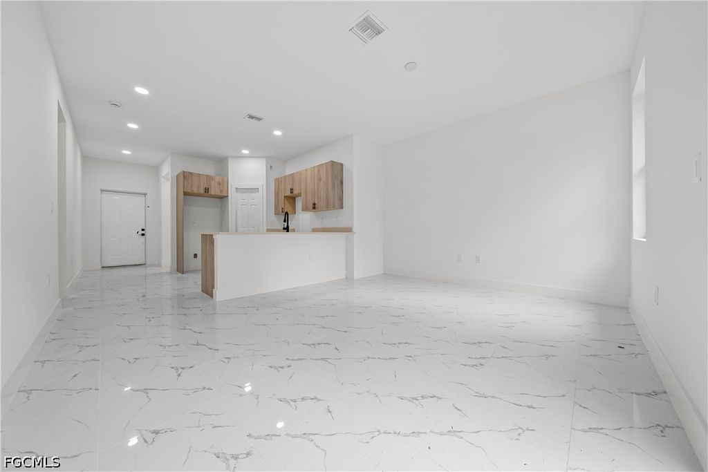 3416 69th St W, Lehigh Acres